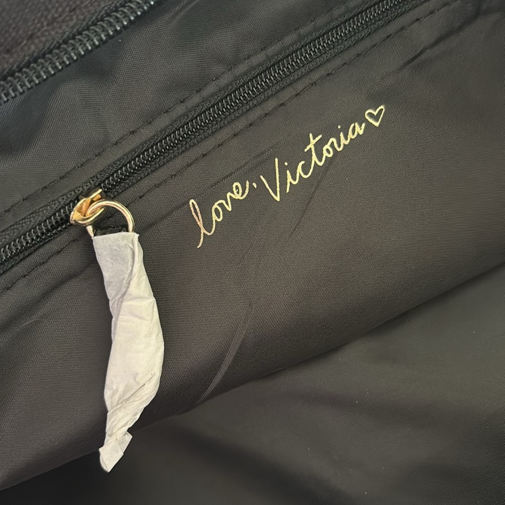 NWT Victoria's Secret XL Weekender Travel Tote Beach Bag w/Removable Strap - Picture 12 of 15